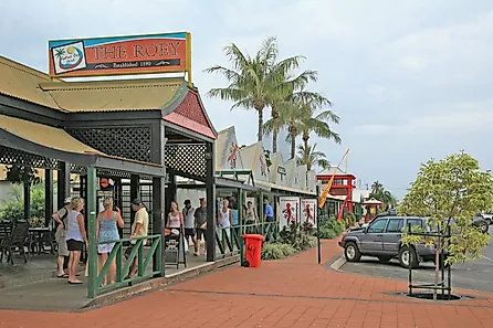 Bussines Street in Broome, a small town in the Kimberley region, Western Australia. Image credit: W. Bulach via Wikimedia Commons.