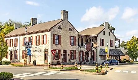 Old Talbott Tavern in Bardstown, Kentucky.