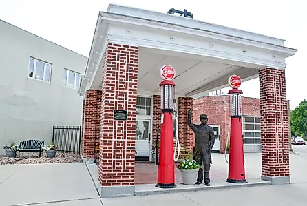 Statue of a friendly old-time gas station attendant in Ogallala, Nebraska.