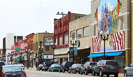 Downtown Ottawa. By IvoShandor - Own work, CC BY-SA 3.0, https://commons.wikimedia.org/w/index.php?curid=4029630
