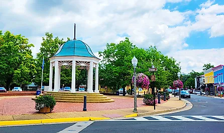 Gazebo in downtown Front Royal, Virginia. Image credit: refrina / Shutterstock.com.