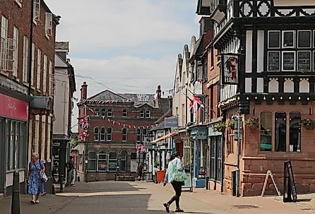 Sheep Market, a street in Leek, with the Bird in Hand pub and various shops. Image credit: Carol Tyers via Shutterstock.