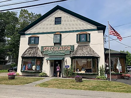 Speculator Department Store in Speculator, New York. By Dclemens1971 - Own work, CC BY 4.0, Wikimedia Commons.