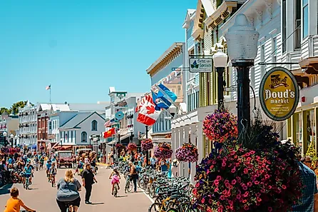 Main Street in Mackinac Island, Michigan. Image credit: Michael Deemer via Shutterstock.