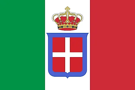 Crowned Flag of the Kingdom of Italy (1861-1946). Image credit: F l a n k e r/Wikimedia.org