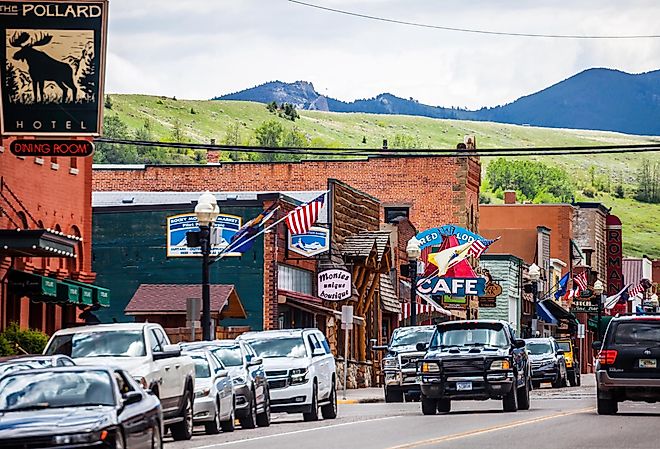 Downtown Red Lodge, Montana. Image credit peetrv via iStock.com