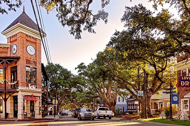Shops line Washington Avenue in Ocean Springs, Mississippi. Image credit: Carmen K. Sisson / Shutterstock.com