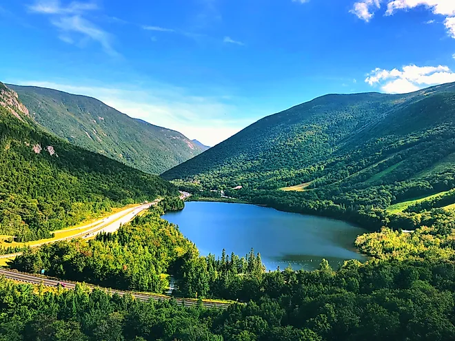 Echo Lake lies in Franconia Notch State Par