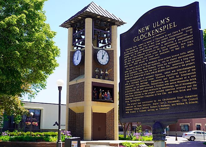 Glockenspiel, a 45-foot-high musical clock in New Ulm, Minnesota. Image credit: EWY Media / Shutterstock.com.