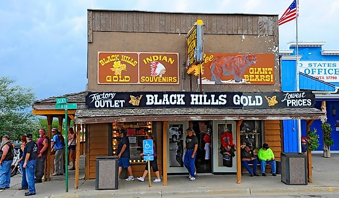 Black Hills Gold is at Wall Drug Store in Wall, South Dakota. Image credit Dennis MacDonald via Shutterstock