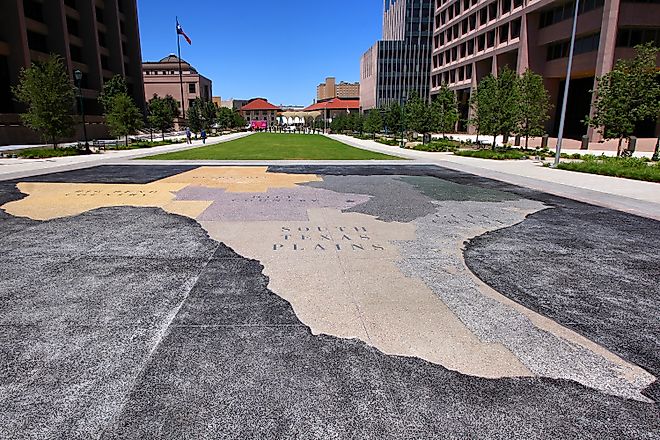 A map of the natural regions of Texas at the Capitol Mall in Austin, Texas, United States. By Larry D. Moore, CC BY 4.0, https://commons.wikimedia.org/w/index.php?curid=131500230