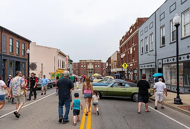 Downtown Elizabethtown, Kentucky. Image credit Brian Koellish via Shutterstock