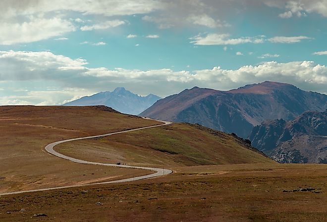 Autumn scenery at Trail Ridge Road in Rocky Mountain National Park, Colorado