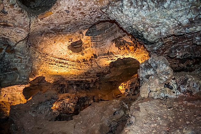Boxwork formations in Wind Cave National Park.