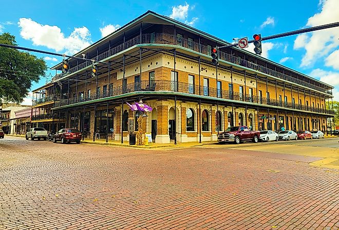 A rustic building in the downtown area of Natchitoches, Louisiana. Image credit VioletSkyAdventures via Shutterstock