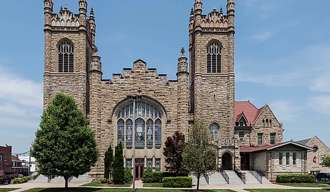 First United Methodist (originally Methodist-Episcopal) Church in downtown Huntington, West Virginia. By Carol M. Highsmith - Library of CongressCatalog: Image download: Original url, Public Domain, Wikipedia.
