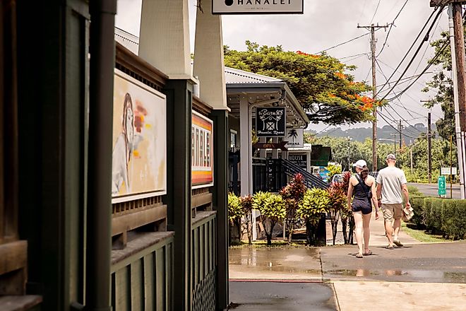 Main street in downtown Hanalei, Kauai, Hawaii. Editorial credit: bluestork / Shutterstock.com