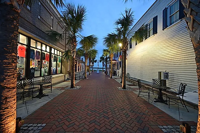 Downtown historic district of Beaufort, South Carolina. Editorial credit: Francisco Blanco via Shutterstock.com