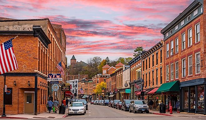 Historical Main Street in Galena, Illinois. Image credit: Nejdet Duzen / Shutterstock.com.