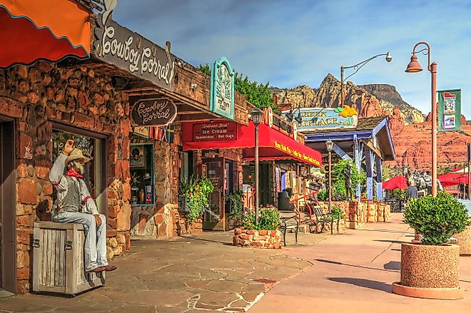 The vibrant tourist marketplace in Sedona, Arizona. Editorial credit: Lynne Neuman / Shutterstock.com.