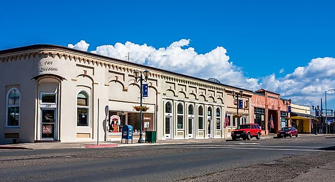 Street view in Lakeport, California, via Aneta Waberska / Shutterstock.com
