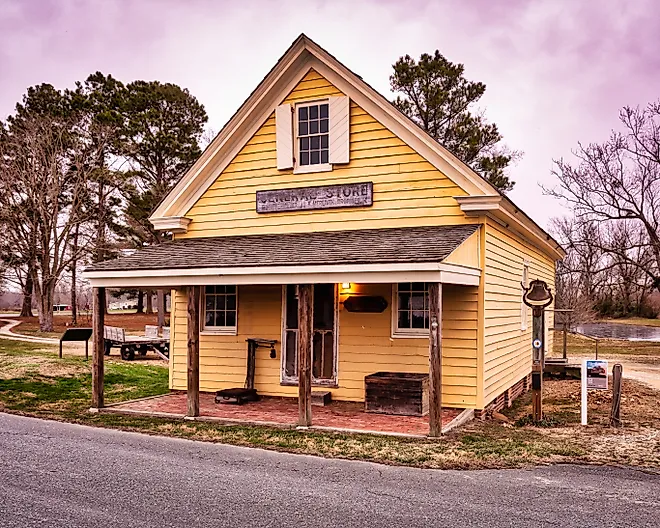 General store in Bucktown, Maryland. Image: Mobilus In Mobili - Wikimedia.
