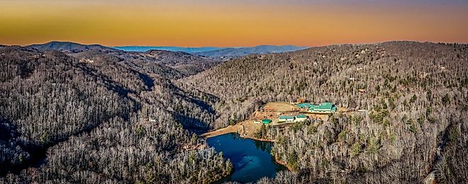Buckeye Lake at Beech Mountain, North Carolina. (Editorial credit: Jeffery Scott Yount / Shutterstock.com) 
