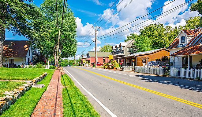 The picturesque main street through the historic rural village of Leiper's Fork, Tennessee.