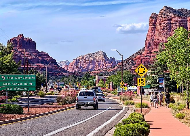 Road through Sedona, Arizona. Image credit: Pierre Williot / Shutterstock.com.