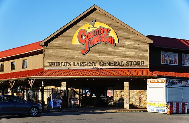 The World's Largest General Store in Lehighton, Pennsylvania. Editorial credit: Khairil Azhar Junos / Shutterstock.com