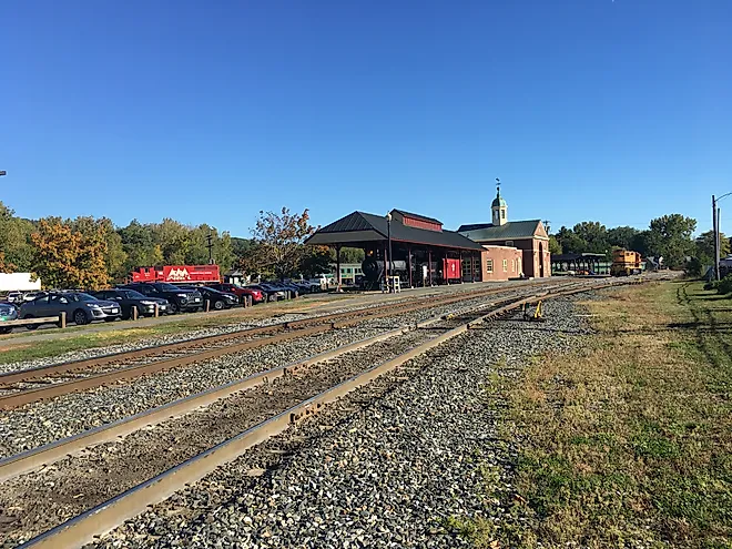 Long view of the White River Junction train station. By ArnoldReinhold, CC BY 3.0, https://commons.wikimedia.org/w/index.php?curid=53366164