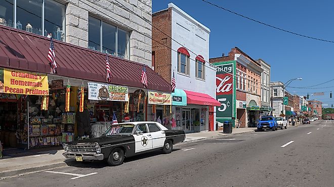 Mount Airy, North Carolina. Editorial Photo Credit: Nagel Photography via Shutterstock.