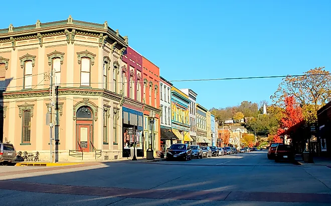 Downtown Hannibal, Missouri. Image credit: Sabrina Janelle Gordon / Shutterstock.com.