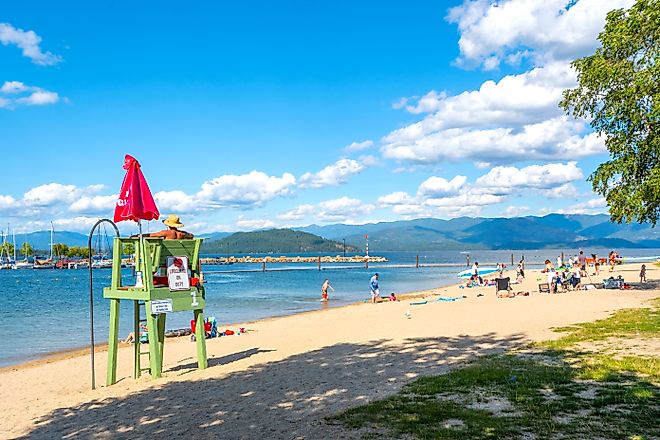 The city beach in Sandpoint, Idaho. Image credit: Kirk Fisher / Shutterstock.com.
