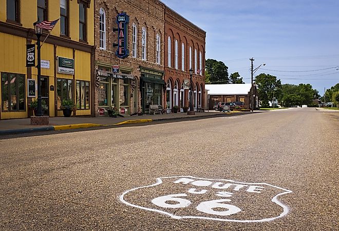 Stretch of the US Route 66 in the city of Atlanta, Illinois. Image credit TLF Images via Shutterstock