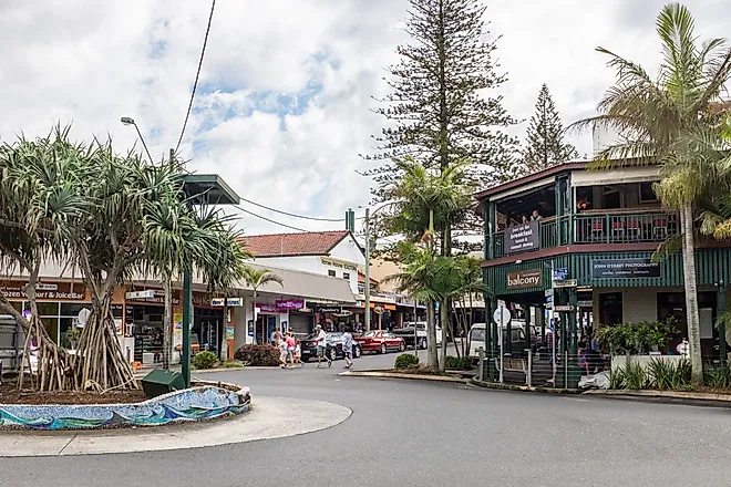 BYRON BAY, AUSTRALIA: Shops and businesses in the centre of Byron Bay, NSW, Australia
