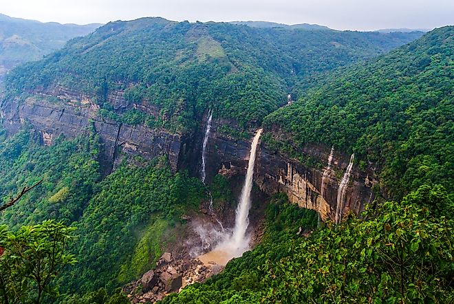 Nohkalikai Falls