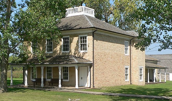 The hospital at Fort Sisseton Historic State Park in Lake City, South Dakota. Ammodramus / Commons.Wikimedia.org