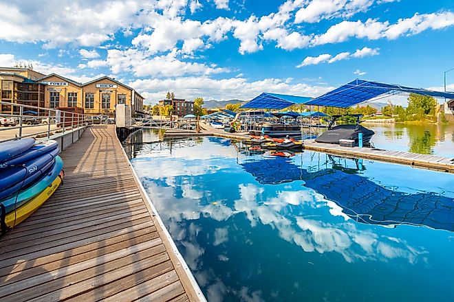 Houses and jetties on the shores of Chelan Lake, Washington. Image credit Esteban Martinena Guerrer via Shutterstock