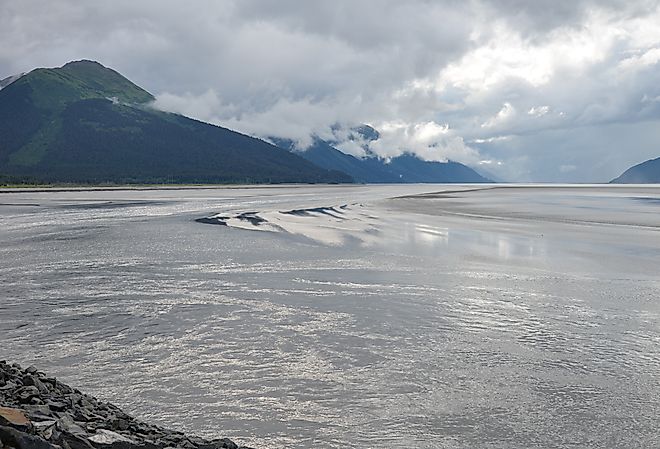 Scenic view of Turnagain Arm, from the bore tide viewing spots in Anchorage area, Alaska.