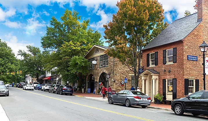 Middleburg, Virginia: central street of the ancient town near Washington, via Kosoff / Shutterstock.com