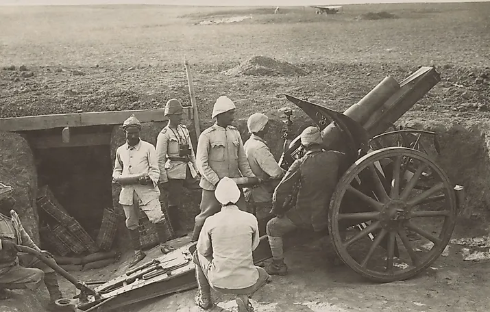 Ottoman artillery at Hareira in 1917 to defend against the British advance into Palestine.