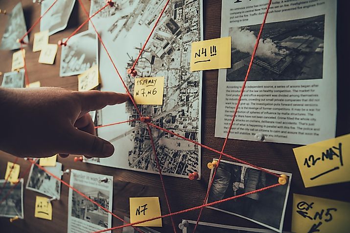 It is more important to find out the identity of the person that a serial killer might want to kill rather than his motivation.