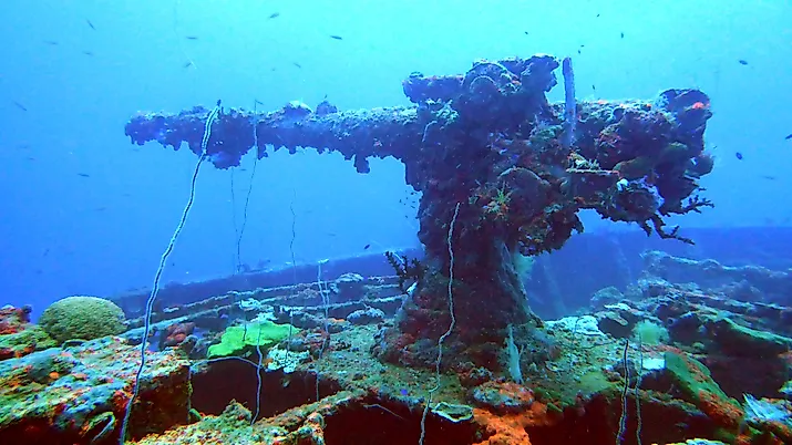 Machine gun on ship sunk during Operation Hailstone in Chuuk Lagoon, Micronesia (Credit: SylvainPH / Shutterstock)