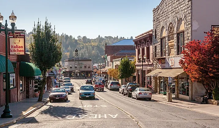 Mainstreet in Historic town of Placerville, California, via Laurens Hoddenbagh / Shutterstock.com