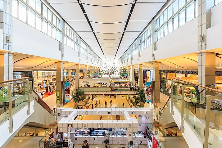 People shop at Central World in Bangkok. Editorial credit: Tooykrub / Shutterstock.com