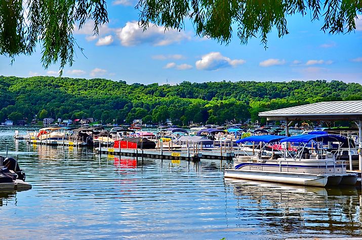 Keuka Lake in Penn Yan, New York. Editorial credit: PQK / Shutterstock.com.