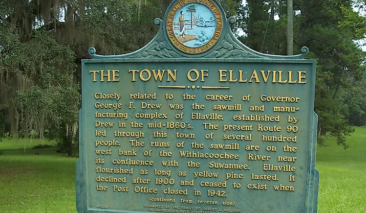 Historical marker. By Ebyabe - Own work, CC BY-SA 3.0, https://commons.wikimedia.org/w/index.php?curid=11404075