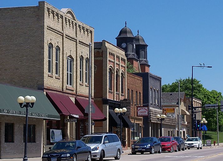 Street in downtown New Prague, Minnesota. Image credit Jon Platek, CC BY-SA 3.0 <https://creativecommons.org/licenses/by-sa/3.0>, via Wikimedia Commons