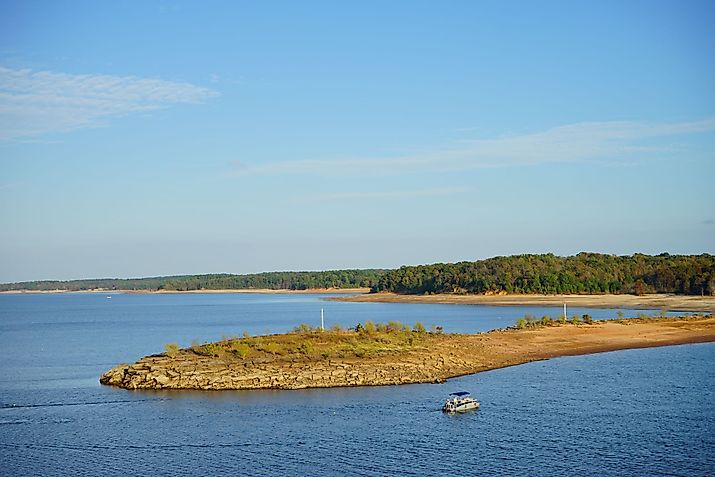 Beautiful Sardis Lake and dam.